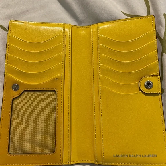 Ralph Lauren “Tate” Wallet - Picture 5 of 5